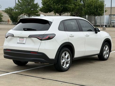 Used 2025 Honda HR-V LX image 4