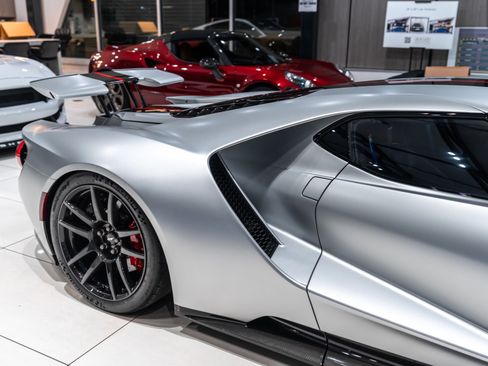 Used 2019 Ford GT image 60