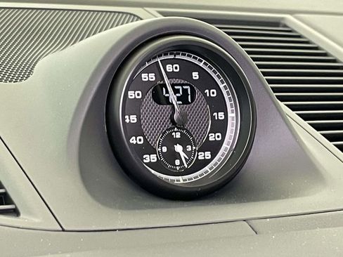 New 2026 Porsche Macan GTS image 28