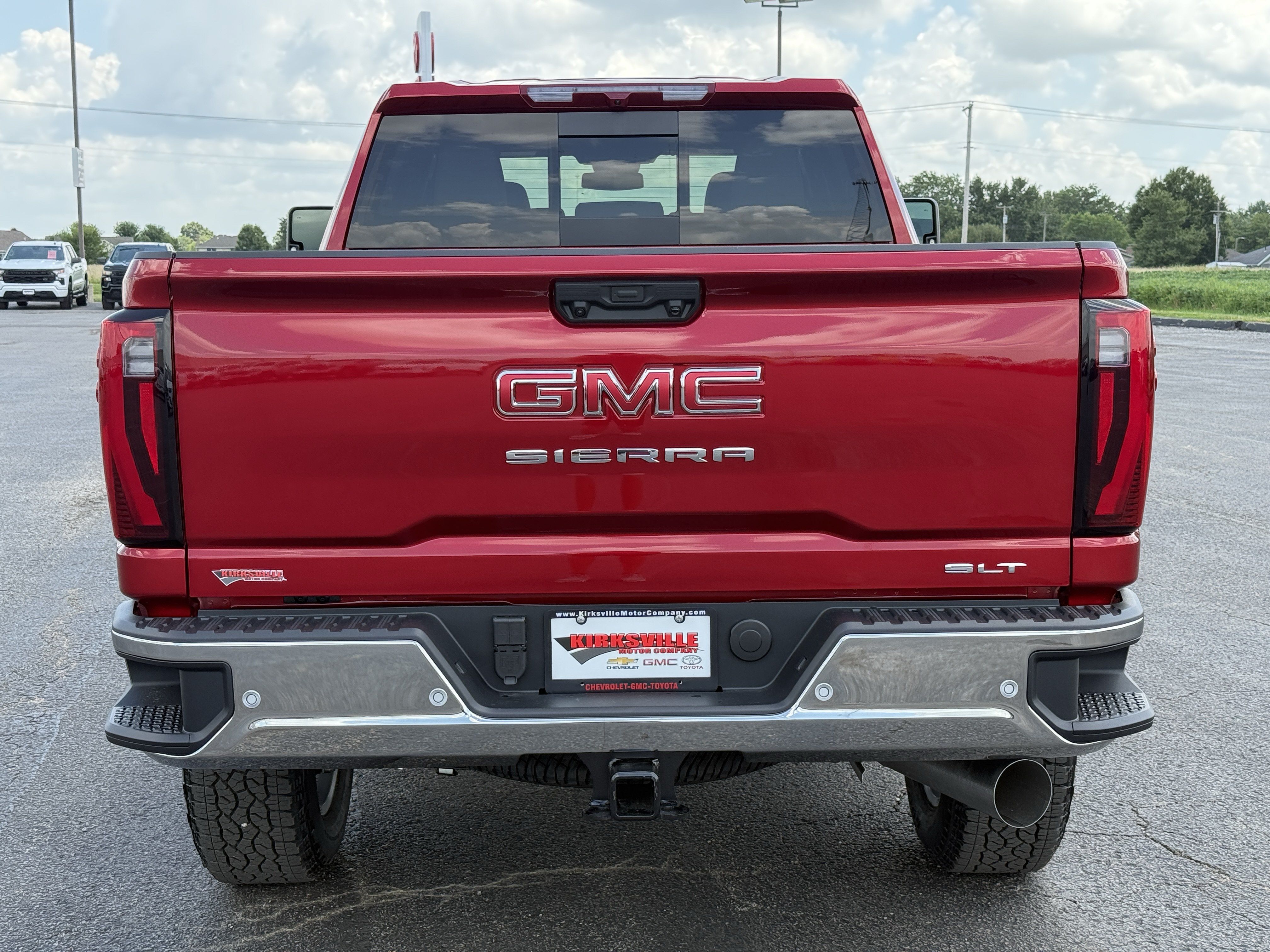 New 2026 GMC Sierra 3500 SLT w/ SLT Premium Package AWD/4WD image 6