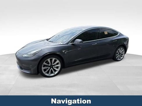 Used 2018 Tesla Model 3 Long Range RWD image 4