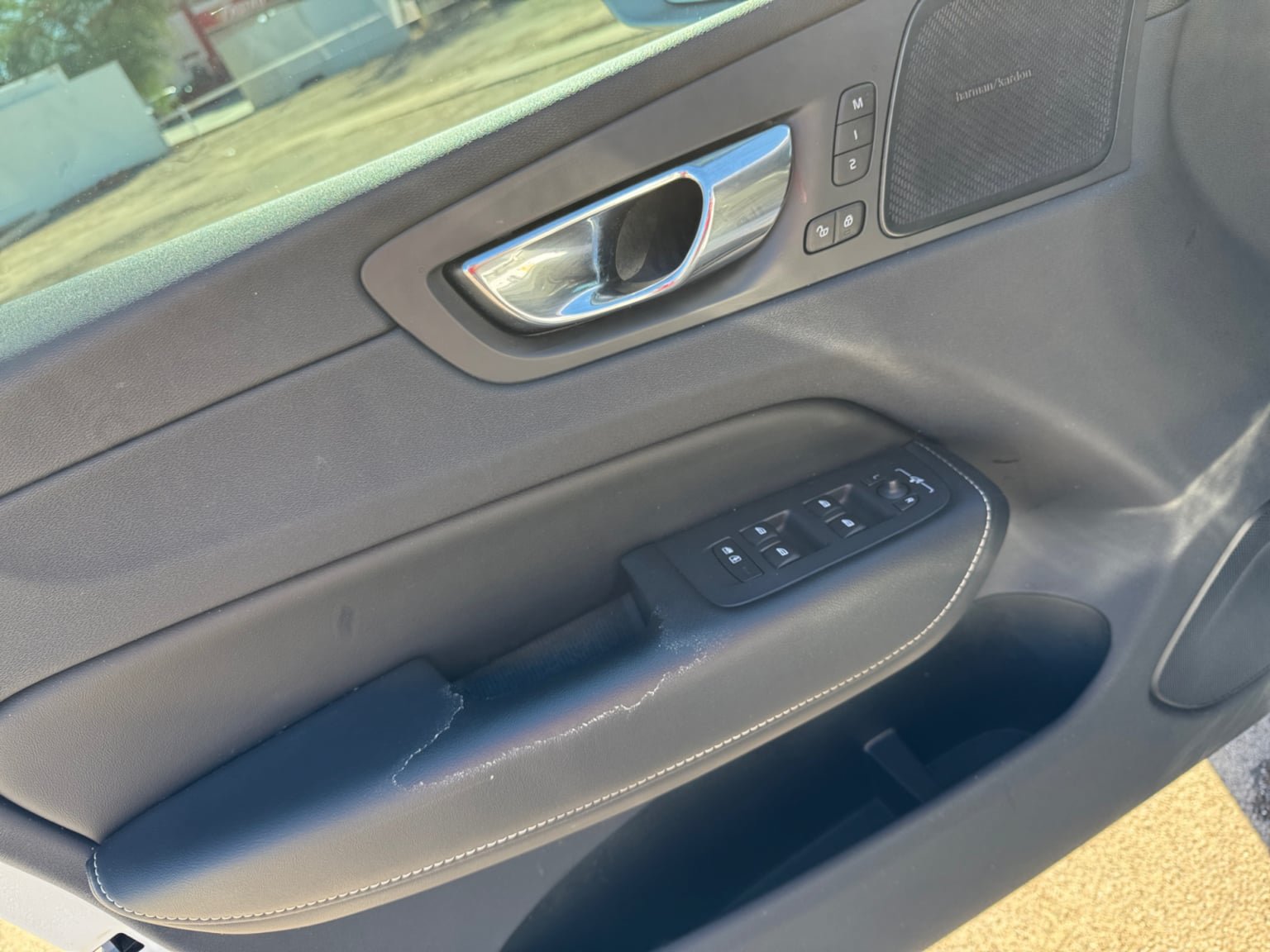 Used 2019 Volvo XC60 T5 R-Design w/ Protection Package Premier FWD image 11