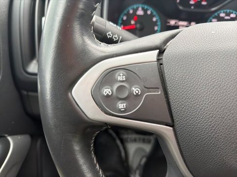 Used 2022 Chevrolet Colorado LT w/ LT Convenience Package image 24