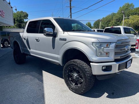 Used 2015 Ford F150 Platinum w/ Equipment Group 701A Luxury AWD/4WD image 10