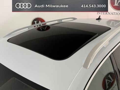 Used 2023 Audi A4 2.0T allroad Prestige w/ Prestige Package AWD/4WD image 11