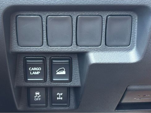 Used 2022 Nissan Frontier PRO-4X w/ Off-Road Protection Package image 18