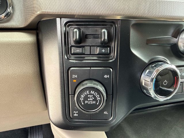 New 2027 Ford F350 Platinum w/ Platinum Plus Package AWD/4WD image 31