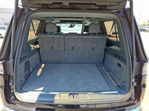 Used 2023 Jeep Grand Wagoneer L Series III AWD/4WD image 24