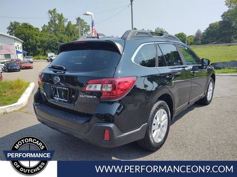 Used 2018 Subaru Outback 2.5i Premium image 3
