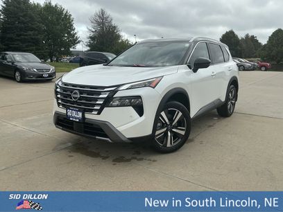 New 2025 Nissan Rogue SL w/ Tech Package