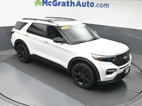 Used 2023 Ford Explorer ST w/ Equipment Group 401A AWD/4WD image 3