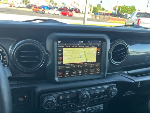 Used 2023 Jeep Wrangler Unlimited Sport AWD/4WD image 30