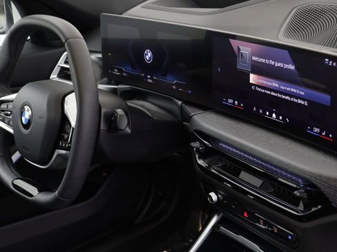 Certified 2025 BMW 330i xDrive Sedan w/ Premium Package image 20