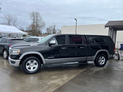 Used 2019 RAM 1500 Laramie AWD/4WD image 4