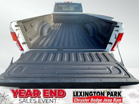 Used 2024 RAM 2500 Tradesman w/ Chrome Appearance Group image 7