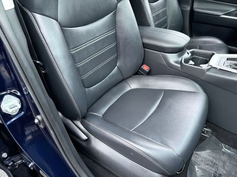 Used 2019 Toyota RAV4 XLE Premium w/ Cold Weather Package AWD/4WD image 22