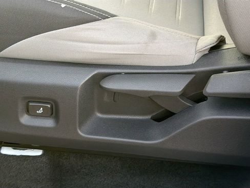 Used 2024 Toyota Tacoma TRD Off-Road image 24