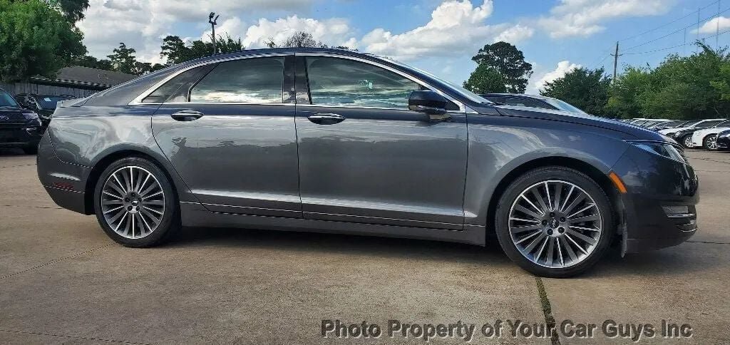 Used 2016 Lincoln MKZ w/ Equipment Group 300A Reserve FWD image 6