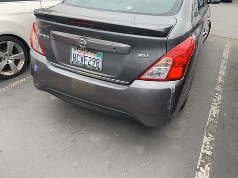 Used 2018 Nissan Versa SV FWD image 5