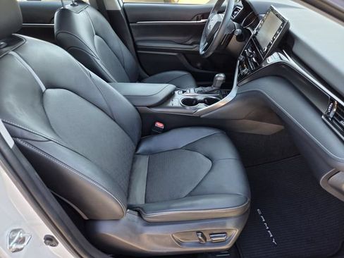 Used 2021 Toyota Camry XSE FWD image 12