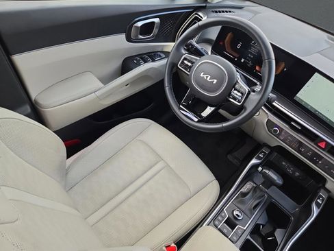 Used 2025 Kia Sorento S w/ Panoramic Sunroof Package FWD image 39