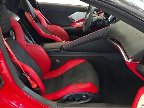 Used 2023 Chevrolet Corvette Stingray Premium Conv w/ Battery Protection Package image 7