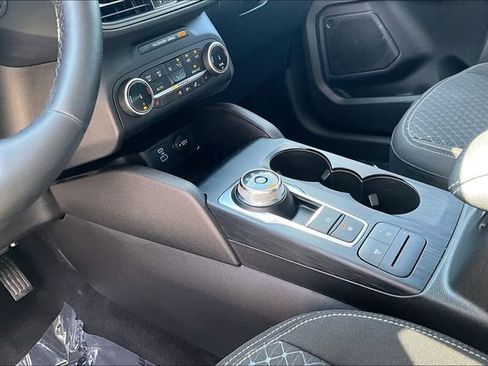 Used 2023 Ford Escape Active AWD/4WD image 15