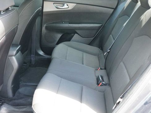Used 2021 Kia Forte LXS FWD image 17