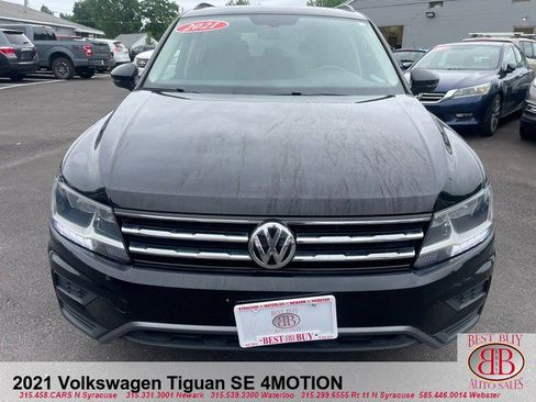 Used 2021 Volkswagen Tiguan SE image 8