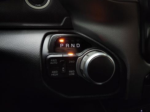 Used 2019 RAM 1500 Big Horn image 42