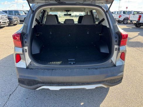 Used 2021 Kia Seltos LX image 4