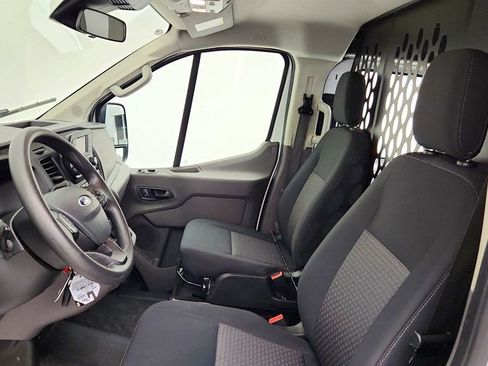 Used 2025 Ford Transit 250 Low Roof w/ Exterior Upgrade Package RWD image 16