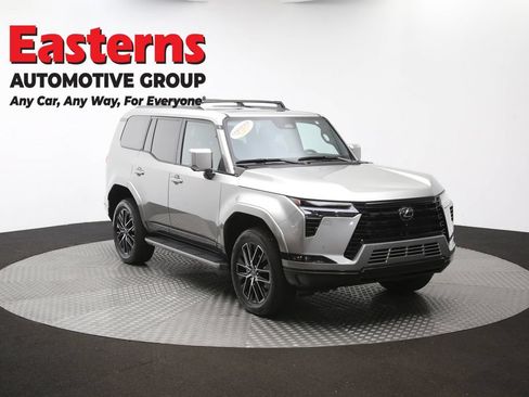 Used 2024 Lexus GX 550 w/ Cold Area Package AWD/4WD image 55
