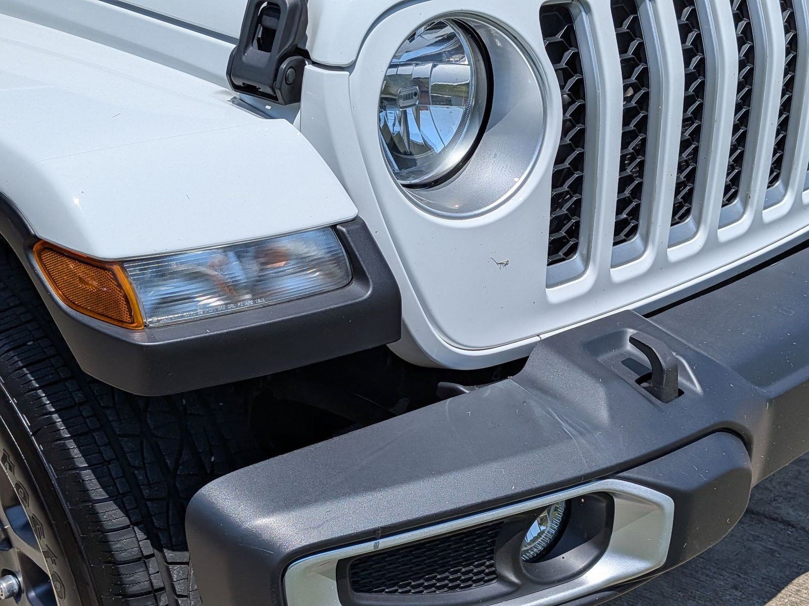 Used 2022 Jeep Gladiator Overland w/ Trailer Tow Package AWD/4WD image 41