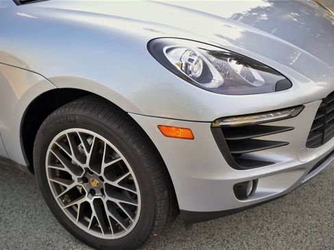 Used 2015 Porsche Macan S AWD/4WD image 41