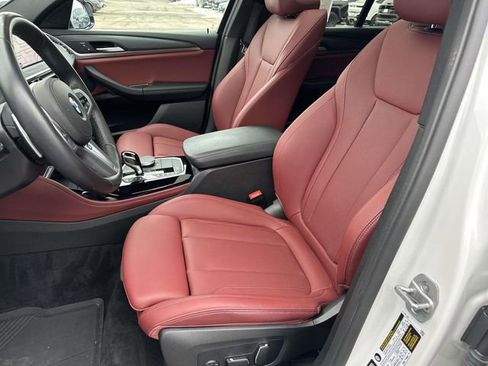 Certified 2024 BMW X4 xDrive30i w/ Premium Package image 27
