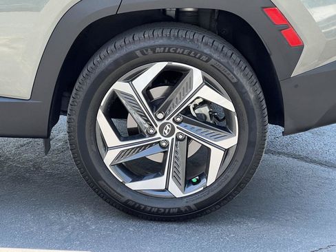 Certified 2023 Hyundai Tucson Limited AWD/4WD image 14