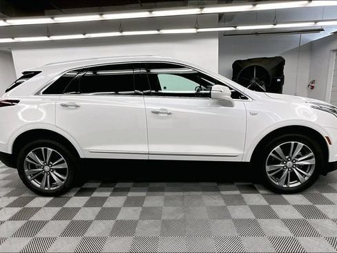 Used 2025 Cadillac XT5 Premium Luxury FWD image 15