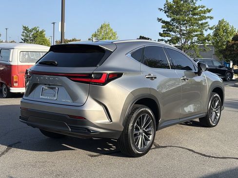 Used 2024 Lexus NX 250 FWD w/ Towing Package (2000 Lbs) image 5
