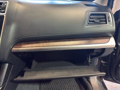 Used 2018 Subaru Outback 2.5i Limited AWD/4WD image 26