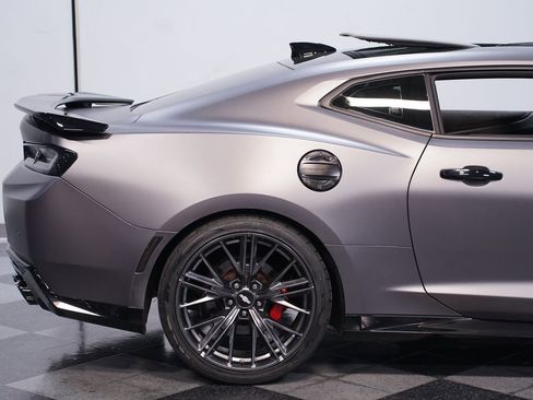 Used 2018 Chevrolet Camaro ZL1 image 24