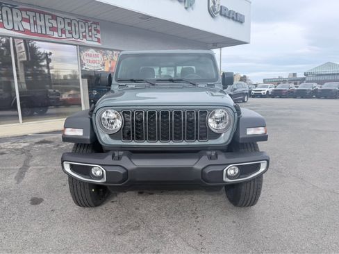 New 2026 Jeep Gladiator Sport image 4