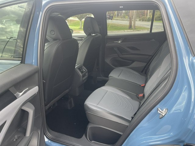 New 2026 Volkswagen Tiguan SE R-Line AWD/4WD image 6