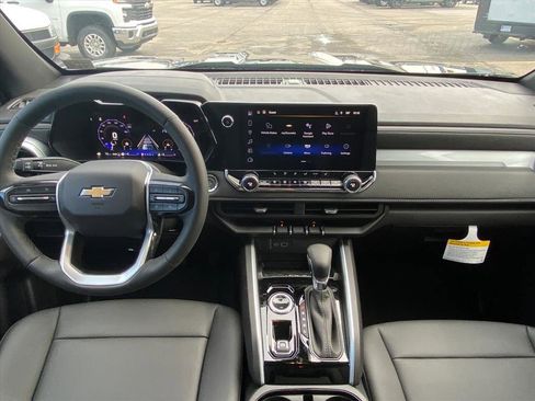 New 2025 Chevrolet Colorado LT w/ LT Convenience Package image 12