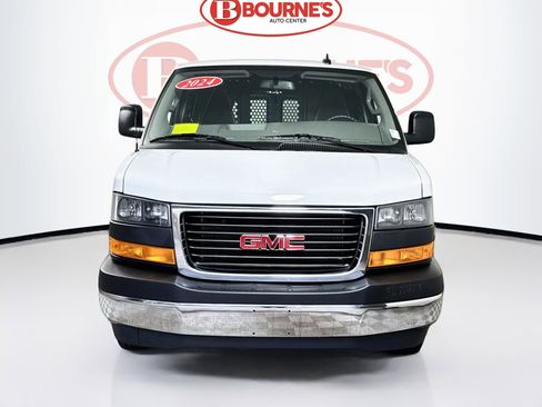 Used 2024 GMC Savana 2500 w/ Driver Convenience Package RWD image 3