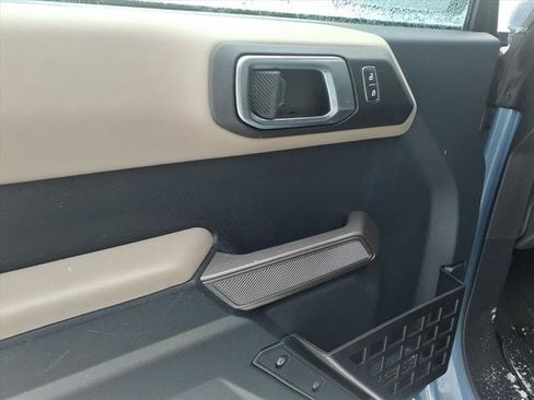 Used 2023 Ford Bronco Wildtrak image 9