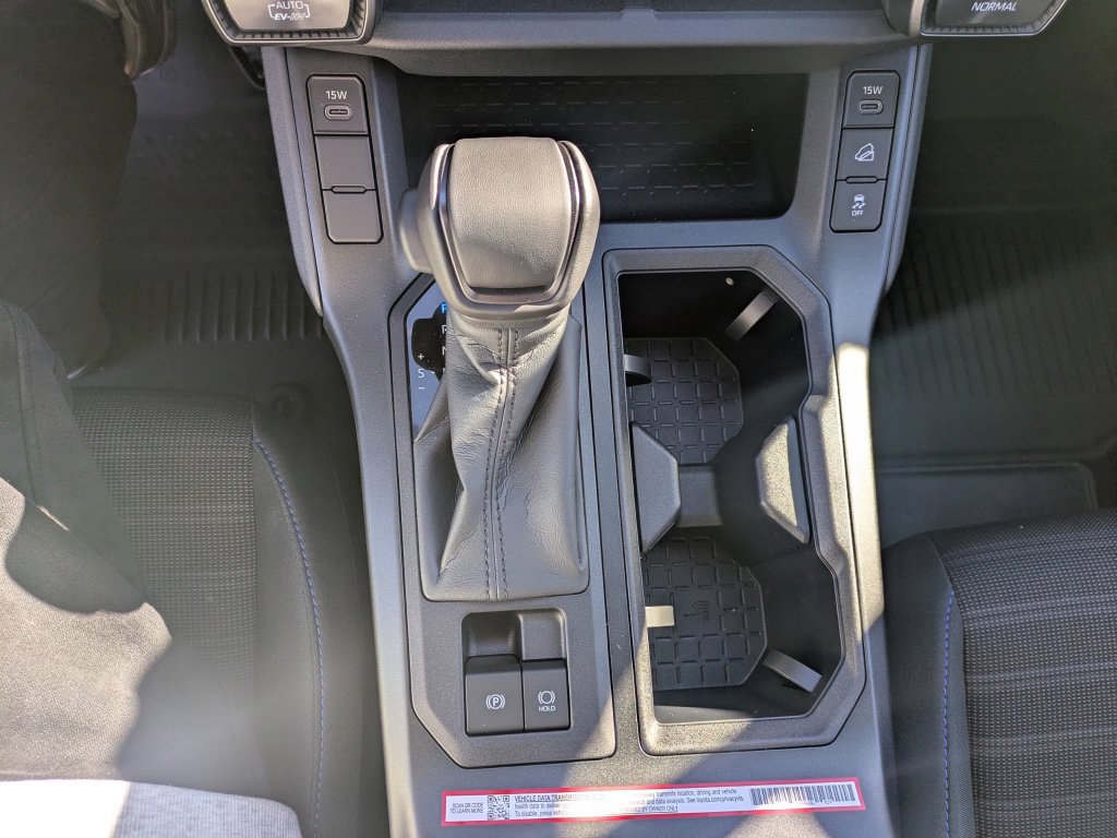 Used 2026 Toyota RAV4 SE w/ Convenience Package AWD/4WD image 18