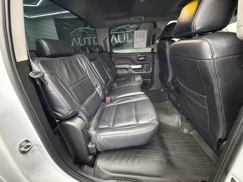 Used 2018 Chevrolet Silverado 1500 LT w/ All Star Edition image 8