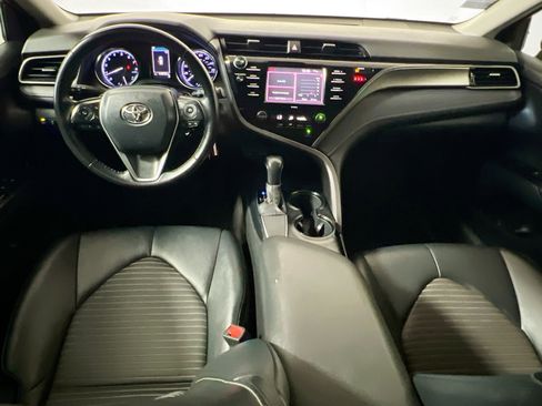 Used 2020 Toyota Camry SE image 26