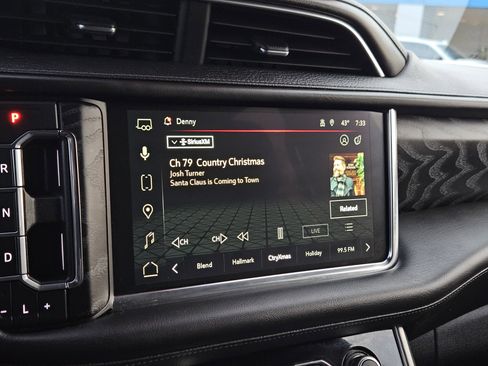 Used 2023 GMC Yukon XL Denali w/ Denali Reserve Package image 19